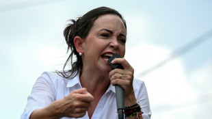 Oposi&ccedil;&atilde;o venezuelana define rival de Maduro em prim&aacute;rias repletas de desafios