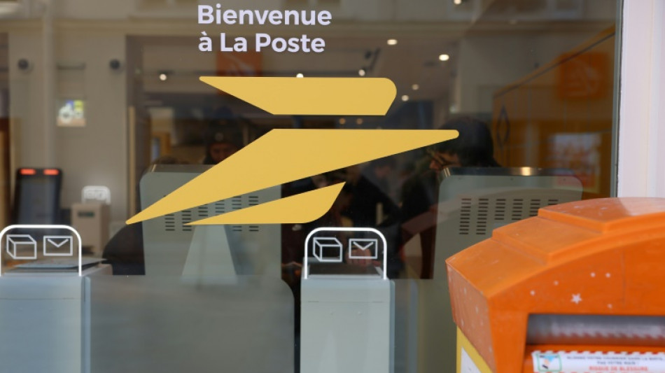 La Poste triple son b&eacute;n&eacute;fice net, son patron vante la "solidit&eacute;" du groupe