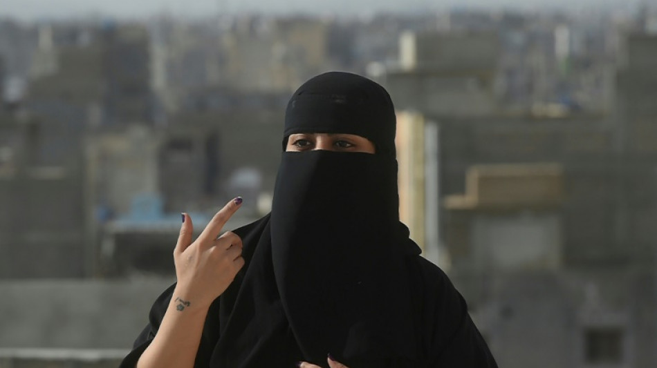 Derri&egrave;re le voile, la double vie de la rappeuse pakistanaise Eva B