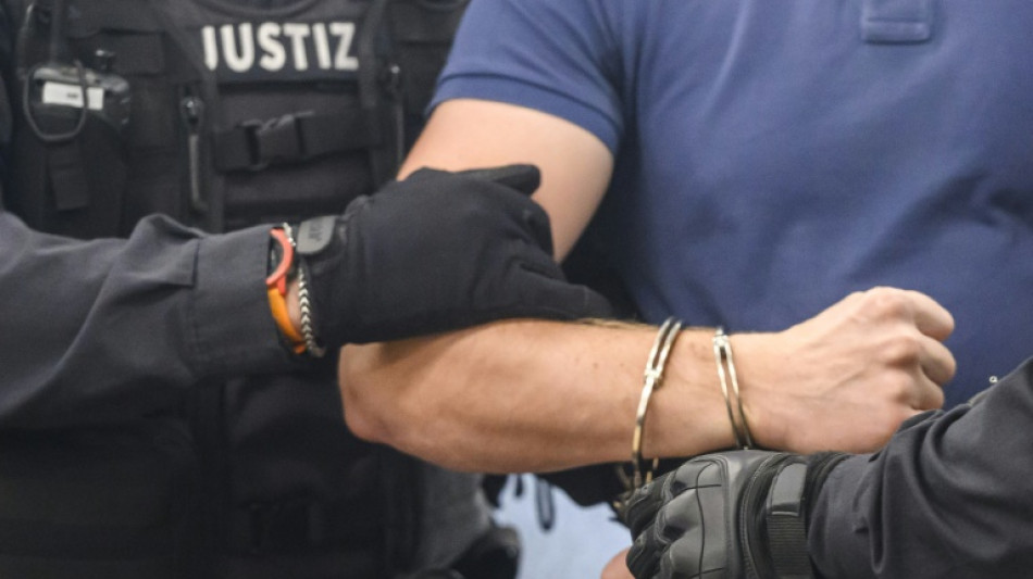 "Hammerbande": Anklage in Prozess gegen mutmaßliche Linksextremisten verlesen