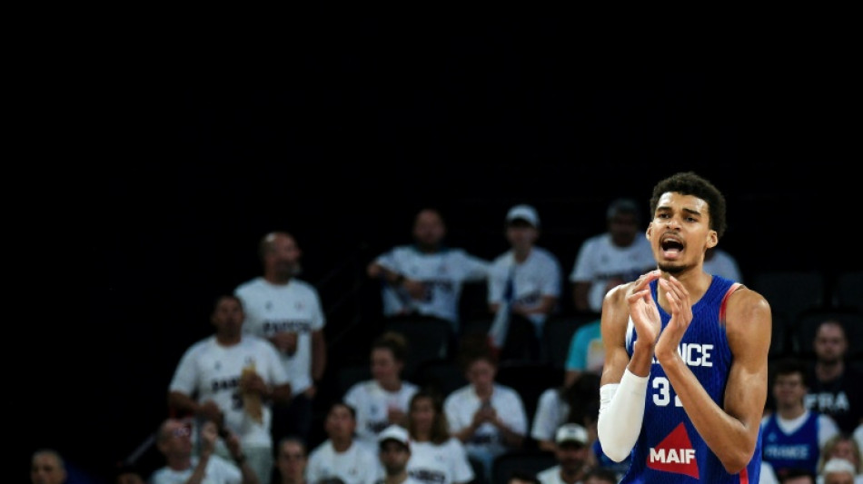 Basket: les Bleus en qu&ecirc;te de confiance et de la bonne formule 