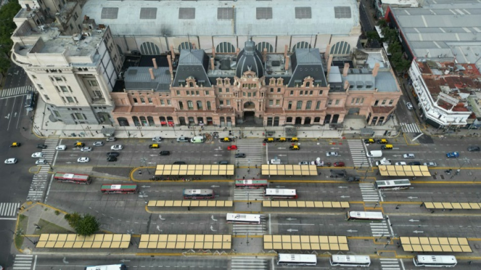 Huelga general contra Milei con acatamiento dispar en Argentina