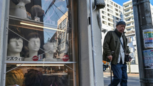 El primer ministro japon&eacute;s anuncia un paquete de est&iacute;mulo de 140.000 millones de d&oacute;lares