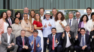 Tras la cirug&iacute;a, Lula vuelve al ruedo sin quitarse el sombrero