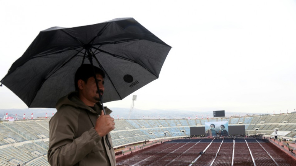 Liban: une foule immense aux fun&eacute;railles du chef du Hezbollah tu&eacute; par Isra&euml;l