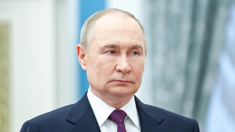 Putin, stiamo creando una zona cuscinetto a confini dell'Ucraina