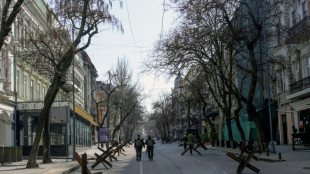 Ukraine: Marioupol fouille son th&eacute;&acirc;tre bombard&eacute;, Biden va mettre Xi en garde contre toute aide &agrave; la Russie