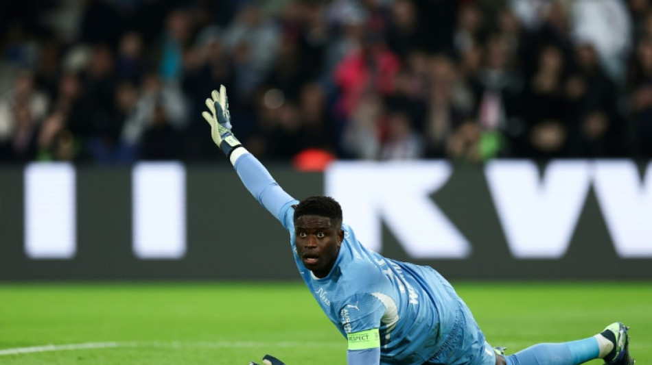 Foot: le gardien international fran&ccedil;ais Brice Samba quitte Lens pour signer &agrave; Rennes