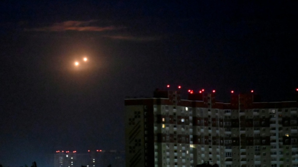 Al menos nueve muertos en Ucrania tras una noche de "bombardeos masivos"