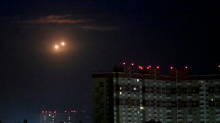 Ukraine: des "bombardements massifs" sur Kiev font au moins cinq morts, selon les autorit&eacute;s