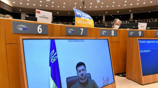 Zelenski hace un dram&aacute;tico pedido de apoyo a Europa, que considera su destino "en juego"