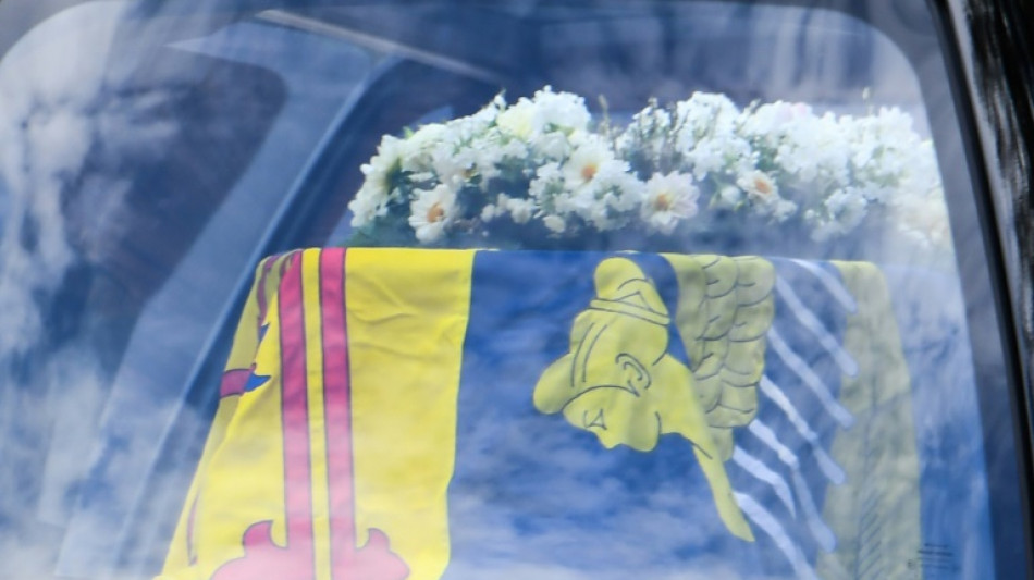 Sterbliche &Uuml;berreste von Queen Elizabeth II. werden nach Edinburgh &uuml;berf&uuml;hrt