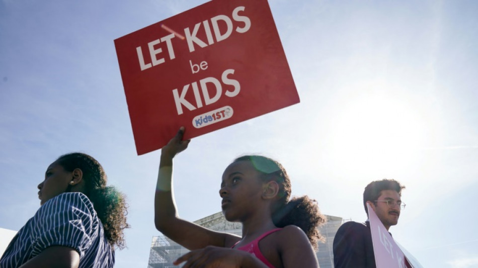 La Corte Suprema de EEUU se inclina a favor de los padres en un caso de libros con contenido LGBTQ