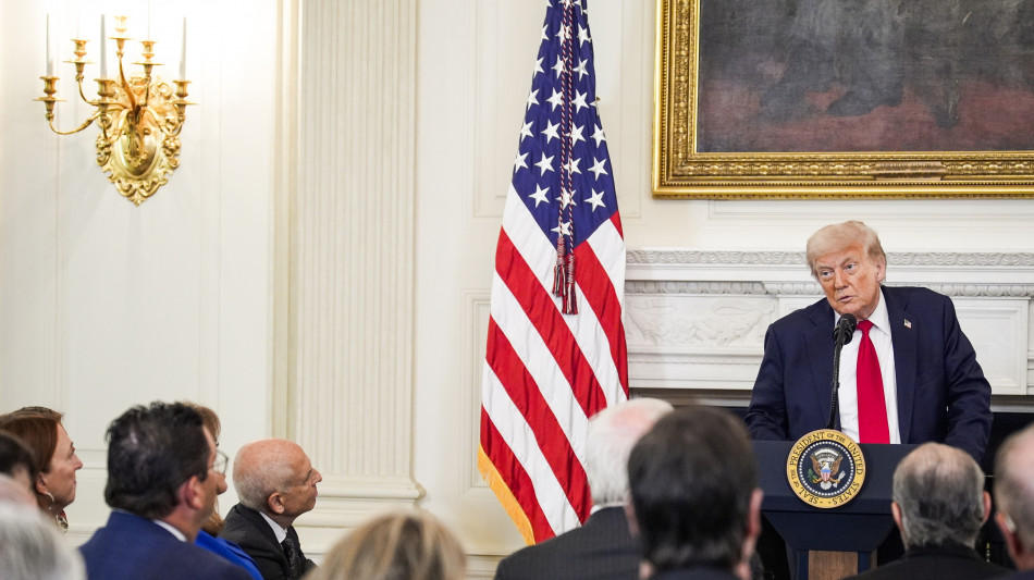 Trump, 'non sono ancora pronto ad una rottura con Putin'