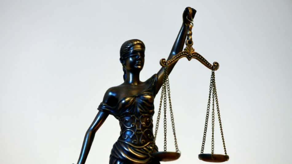 Urteil in M&uuml;nchen: Kein Schmerzensgeld f&uuml;r Sturz bei Busfahrt im Stehen