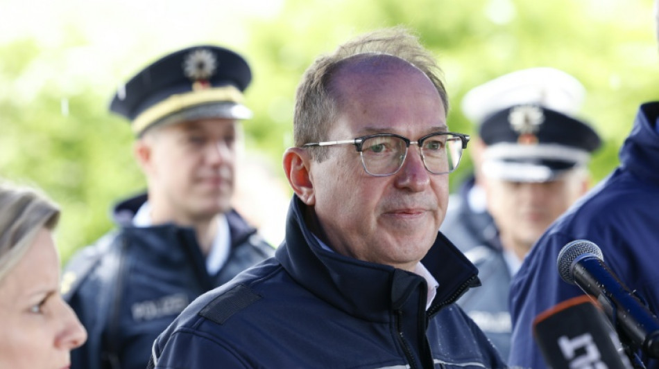 Dobrindt verteidigt Migrationskurs und warnt vor Gef&auml;hrdung politischer Stabilit&auml;t