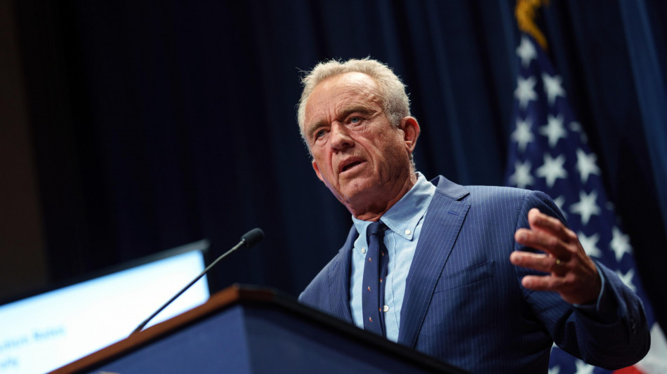 Wp, Trump vuole tagliare 40 miliardi di dollari alla Sanità