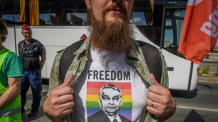 Marche silencieuse en Hongrie contre la loi ciblant m&eacute;dias et ONG