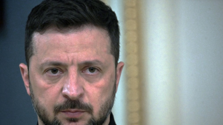 Ukraine: Zelensky accuse la Russie de "gagner du temps" dans les discussions