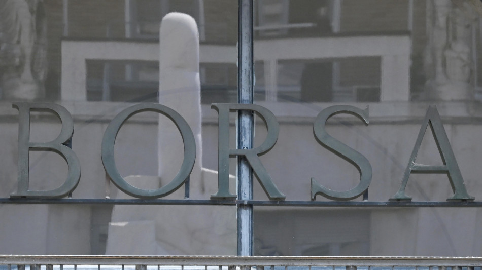 Borsa: Milano chiude in rialzo, Ftse Mib +0,87%