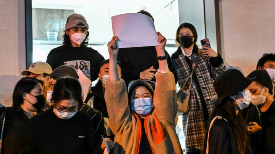 China censura informaci&oacute;n sobre ola nacional de protestas contra confinamientos