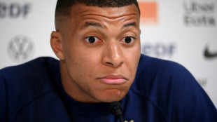 Seguir no PSG &eacute; "minha &uacute;nica op&ccedil;&atilde;o", reafirma Kylian Mbapp&eacute;