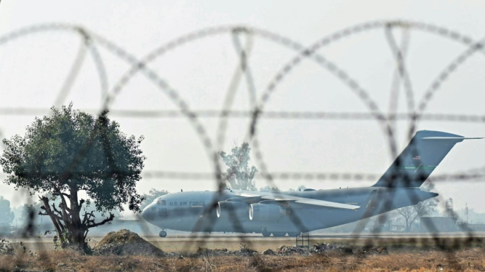 EEUU env&iacute;a de regreso a India a m&aacute;s de 100 migrantes indocumentados