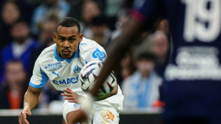 Olympique de Marselha vence Lyon (3-2) de virada e se aproxima do Top 3 da Ligue 1