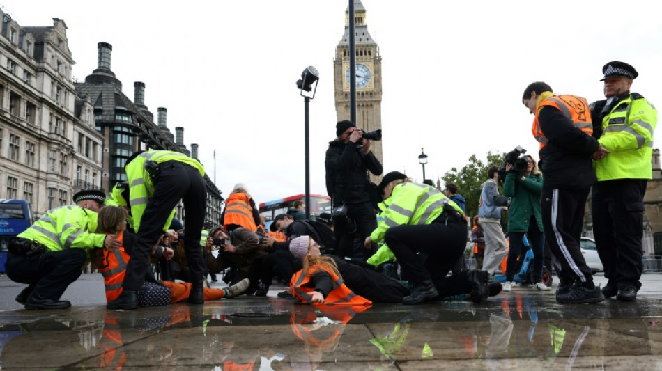 A Londres, plus de 60 militants &eacute;cologistes arr&ecirc;t&eacute;s lors d'une marche contre les hydrocarbures