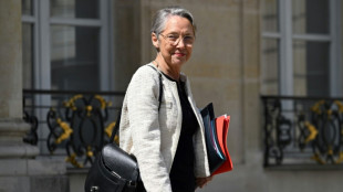 Re&ccedil;u &agrave; son tour &agrave; Matignon, le patronat pr&ecirc;t &agrave; discuter sur l'emploi des seniors