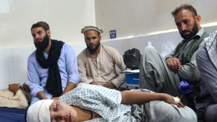Plus de 800 morts et 2.700 bless&eacute;s dans un s&eacute;isme en Afghanistan