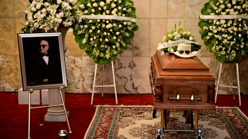 Rep&uacute;blica Dominicana presta homenagem a Rubby P&eacute;rez, a voz do merengue