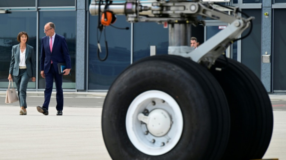 Zahl der Behörden-Dienstreisen per Inlandsflug seit Pandemie stark gestiegen