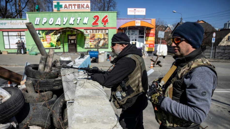 Zelenski denuncia bombardeo ruso a escuela en Mari&uacute;pol y quiere hablar con Putin