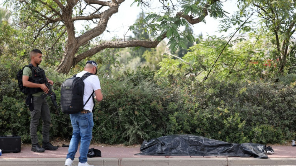 Palestino fere pelo menos 6 israelenses na Cisjord&acirc;nia ocupada