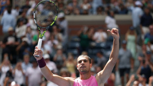 Alcaraz mows down Darderi to reach US Open last 16