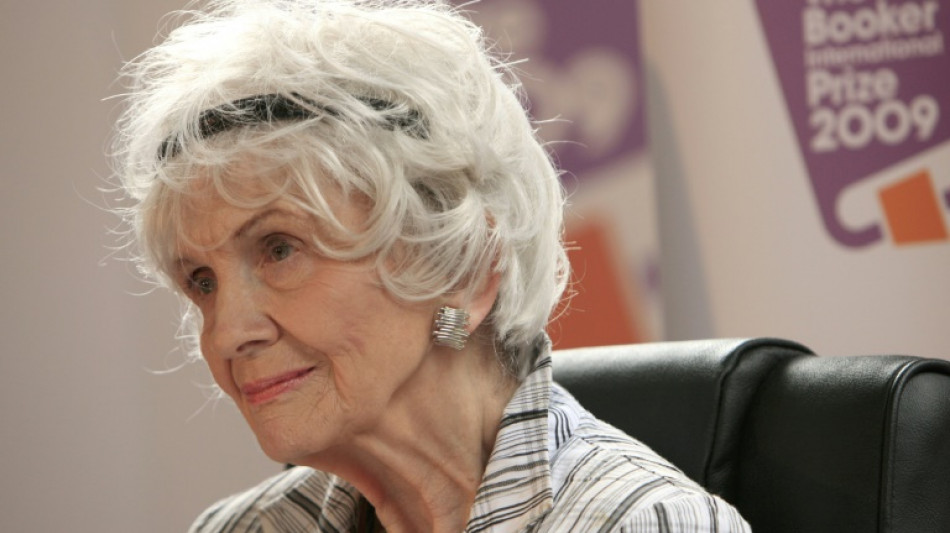 Morre aos 92 anos a canadense Alice Munro, pr&ecirc;mio Nobel de literatura