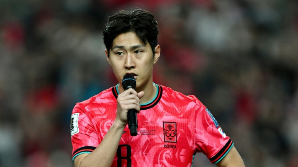 PSG's Lee pleads with S. Korea boo boys to back team at World Cup