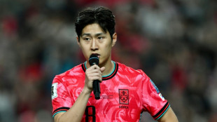 PSG's Lee pleads with S. Korea boo boys to back team at World Cup