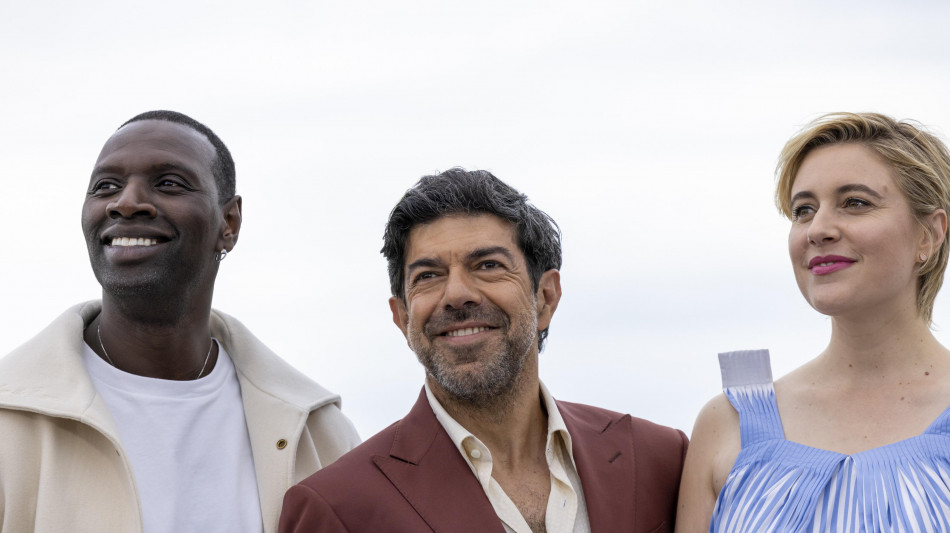 Favino, 'cerco umanit&agrave; e bellezza, Cannes spazio libero'