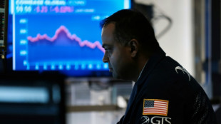 Wall Street termine en baisse, plomb&eacute;e par la technologie, avant l'inflation am&eacute;ricaine