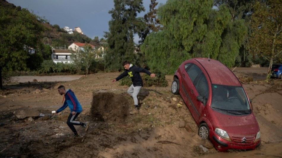 Hallan cad&aacute;veres en zonas inundadas por lluvias torrenciales en Espa&ntilde;a