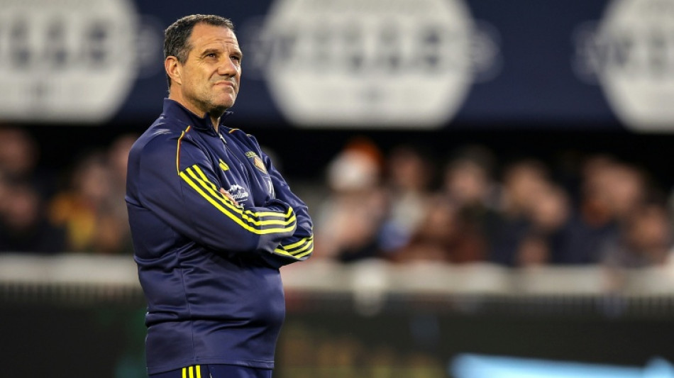 Rugby: "quand tout devient urgent, on explose", juge Laurent Labit