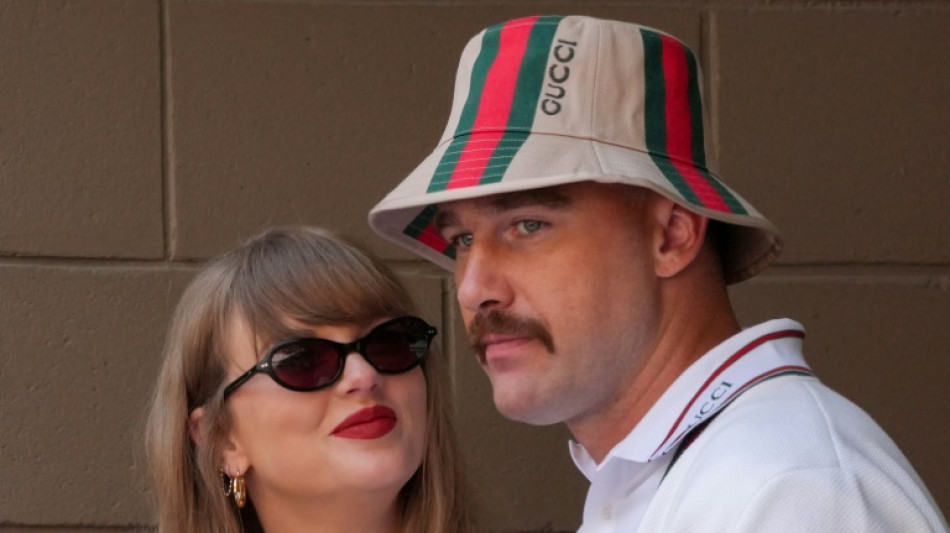 Taylor-Travis love story: 5 things to know