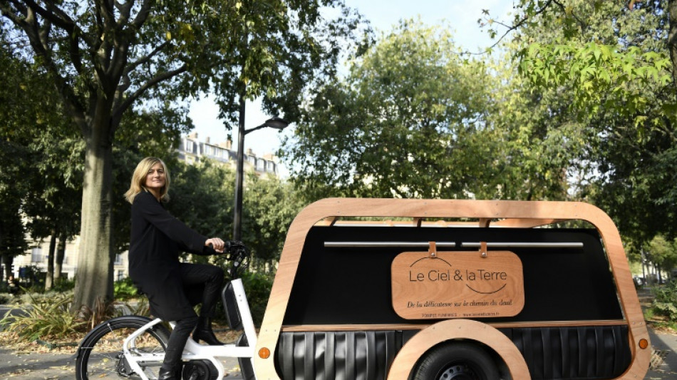 Obs&egrave;ques "&eacute;cologiques": vers un tournant dans le tr&egrave;s traditionnel secteur du fun&eacute;raire ?