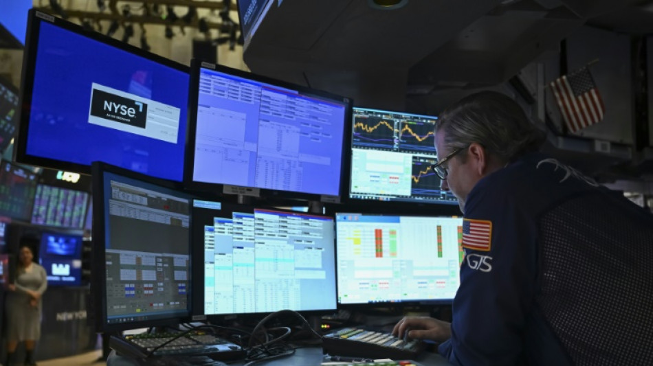 Wall Street termine en hausse, entre r&eacute;sultats et IA