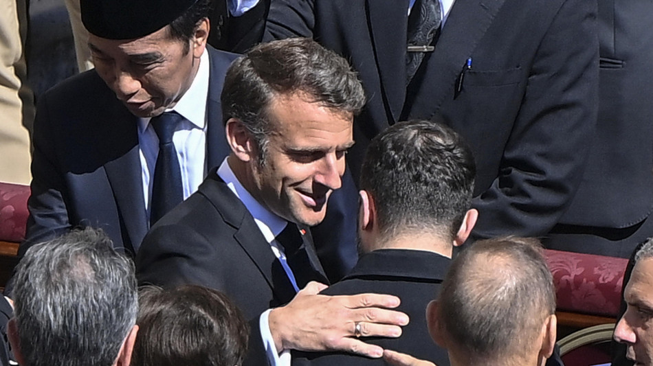 In corso bilaterale tra Zelensky e Macron