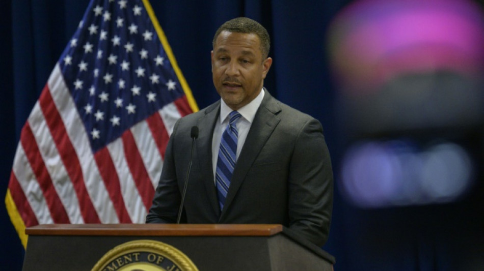 China denuncia "manipulaci&oacute;n pol&iacute;tica" por dos arrestos en EEUU