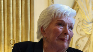 Costumes de sc&egrave;ne, partitions, correspondances: Line Renaud fait don de ses archives &agrave; l'Etat