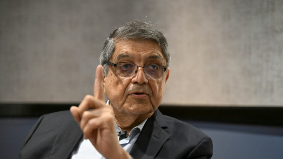 Bukele sigue "el mismo camino de Ortega" para quedarse en el poder, dice el escritor Sergio Ramírez